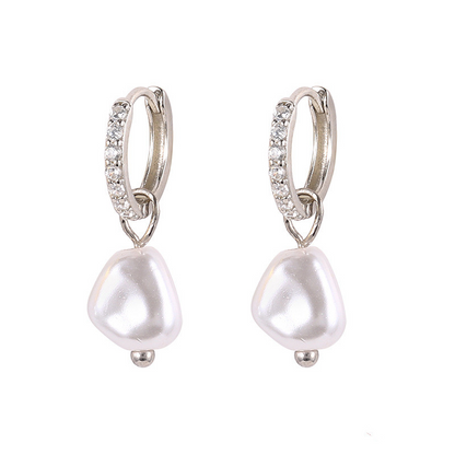 Helmi® Pearl Earrings