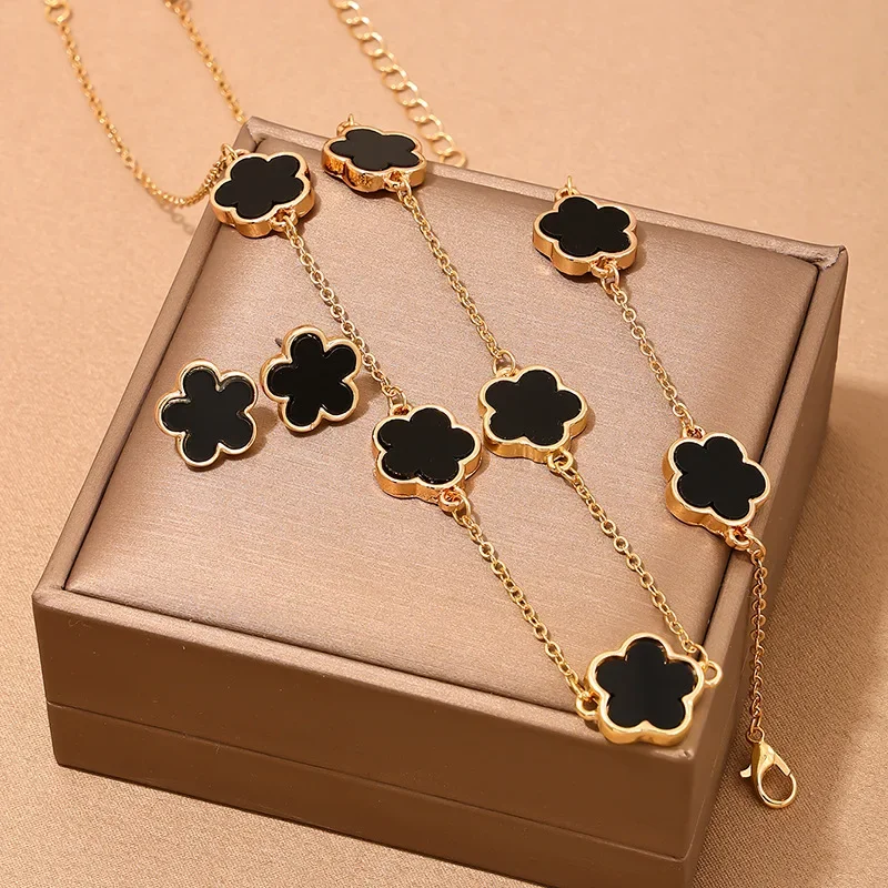 Olivia® Clover Jewellery Set